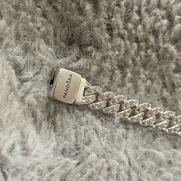 ✨SOLD✨Pandora Timeless Pavé Chain Bracelet - Picture 3 of 5